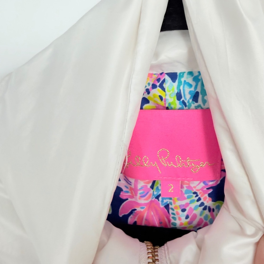 Lilly Pulitzer Women's White Ruffle Down Preppy Soft Girl Puffer Jacket Size 2 - Picture 7 of 13
